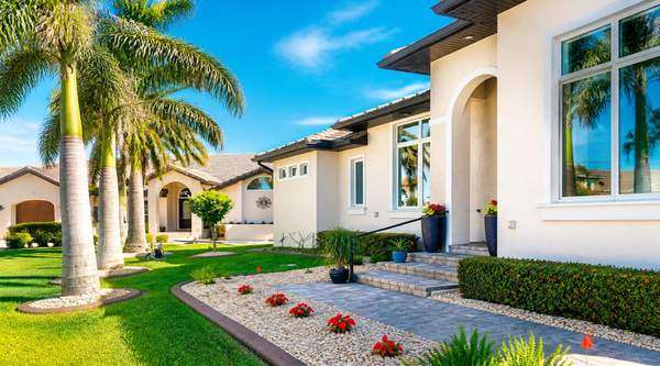 5 Surprising Ways Kustomized Kurbing of SWFL's Landscape Curbing is a Smart SWFL Investment